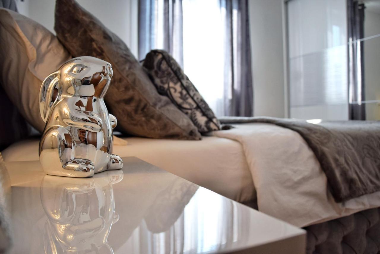 Luxurious Apartment Majda, 2 Bathrooms And Free Parking Split Kültér fotó